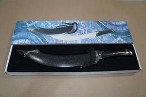 lot 12 image: Survival Kukri Iraqi Army Sword