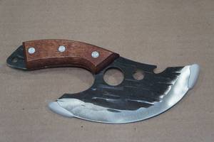 lot 21 image: Viking Boning Defense Knife