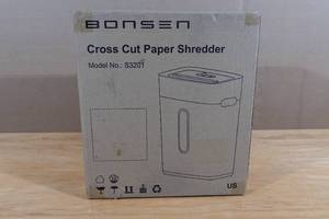 lot 12 image: Bosen Cross Cut Paper Shredder Model S3201