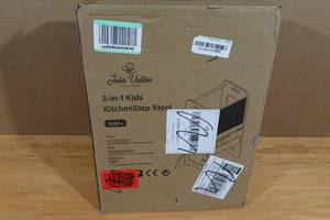 lot 132 image: Jolie Vallee 2-In-1 Kids Kitchen Step Stool