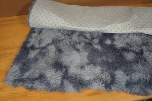lot 105 image: Shaggy Area Rug 8x5 -Gray