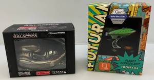 lot 28 image: FUTURAMA Planet Express Ship & Battlestar Galactica Exclusive Cylon Raider (NIB)