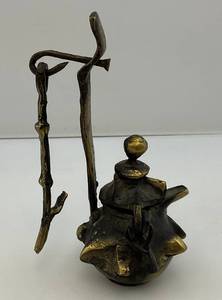 lot 36 image: RARE Cast Iron Betty Lamp