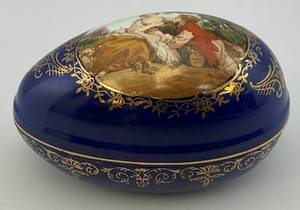 lot 38 image: RS Prussia Porcelain Egg Vanity Trinket Box