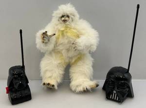 lot 40 image: Vintage Star Wars Items