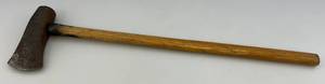 lot 43 image: Vintage Long Axe