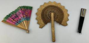 lot 44 image: Vintage Oriental Fans (VERY COOL)