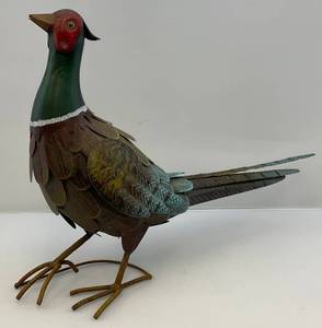 lot 49 image: Vintage Metal Pheasant Garden Dcor 23 L x 16H x 6 W