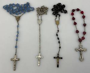 lot 80 image: Misc. Vintage Rosaries