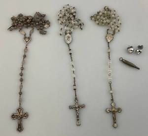 lot 81 image: Misc. Vintage Rosaries & More