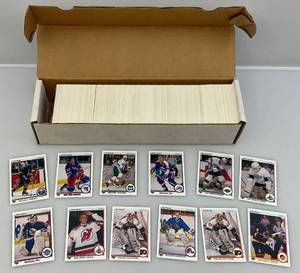 lot 95 image: Misc. Vintage Hockey Cards