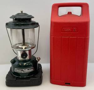 lot 157 image: Vintage Coleman Lantern With Case