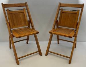 lot 185 image: Vintage Wooden Folding Chairs