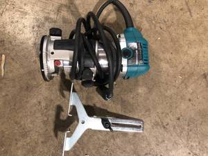 Makita 6.5 Amp 1-14 HP Corded Fixed Base Variable Speed Compact Router with Quick-Release Customer Returns See Pictures