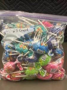 65 Count Super Blopw Pops