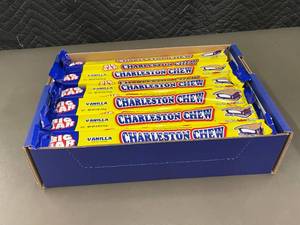 Box of 30 Charlston Chew Big Bars