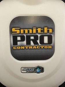 lot 11 image: Smith Pro Contractor No Leak Pump Backpack Sprayer