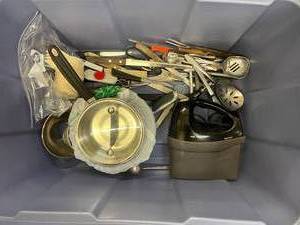 lot 55 image: Large Lot of Kitchen Utensils, Cookware, and Small Appliances