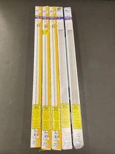lot 85 image: Lot of 6 Great Value LED T8T12 Replacement Bulbs