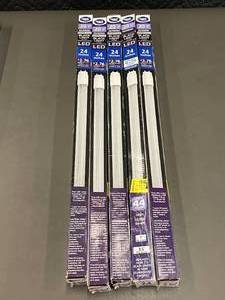 lot 86 image: Lot of 5 Great Value LED Black Light Bulbs 24 Inches