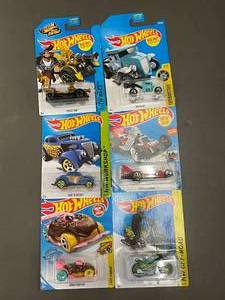 lot 143 image: Lot of 6 Hot Wheels Cars - Various Models - NIP