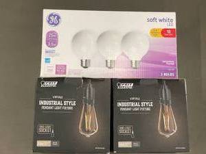lot 175 image: Lot of Light Bulbs
