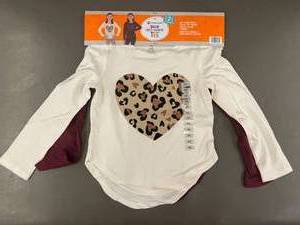 lot 116 image: Members Mark Girls Favorite Tee 2-Pack Size 45