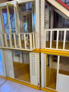 1979 A Frame Barbie Dream House By Mattel