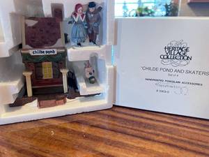 Collection Dept 56 Dickens Village Childe Pond And Skaters-Set Of 4 - Boxed