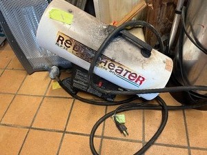 Redi heater, big coffee pot, heater