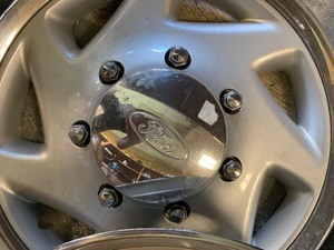 Ford hub caps