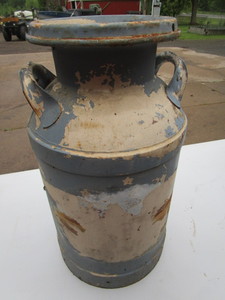 lot 46 image: Vintage Milk Can