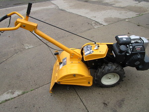 lot 51 image: Cub Cadet Rear Tine Tiller