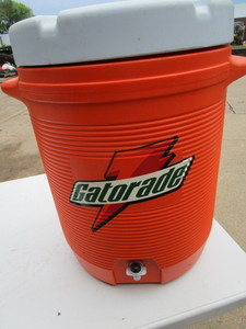 lot 77 image: Gatorade Cooler