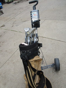 lot 81 image: Golf Clubs, Bag & Cart