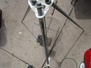 lot 83 image: Pie Iron, Tripod, Forks