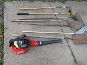 lot 89 image: Garden  Yard Tools