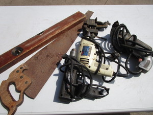 lot 96 image: Power Tools, Level