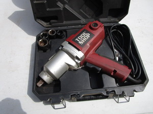 lot 106 image: Impact Wrench, 12 Electric