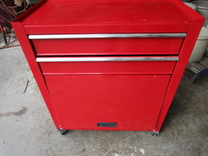 lot 114 image: Metal Toolbox