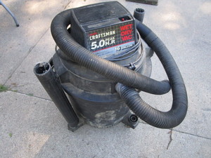 lot 135 image: Craftsman WD 16 Gallon Vac