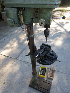 lot 138 image: Drill Press, Floor Model