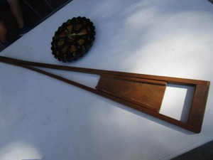 lot 150 image: Planter Plate Clock, Cane