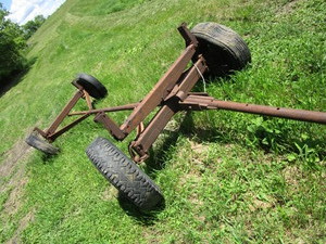 lot 17 image: Running Gear, Needs Tires