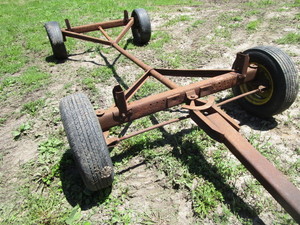 lot 20 image: Running Gear, Need Tires