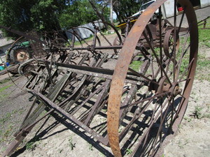 lot 21 image: Springtooth On Steel