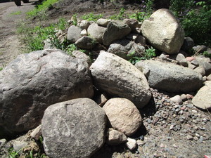 lot 25 image: Field Rock - You Load