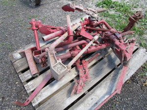 lot 28 image: Cultivator Attachment - One Row For Massey Pony