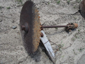 lot 188 image: Buzz Saw Arbor