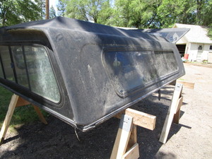 lot 185 image: Fiberglass Topper